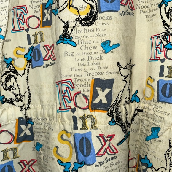 Dr. Seuss Fox In Sox XL Scrub Top - Picture 4 of 5